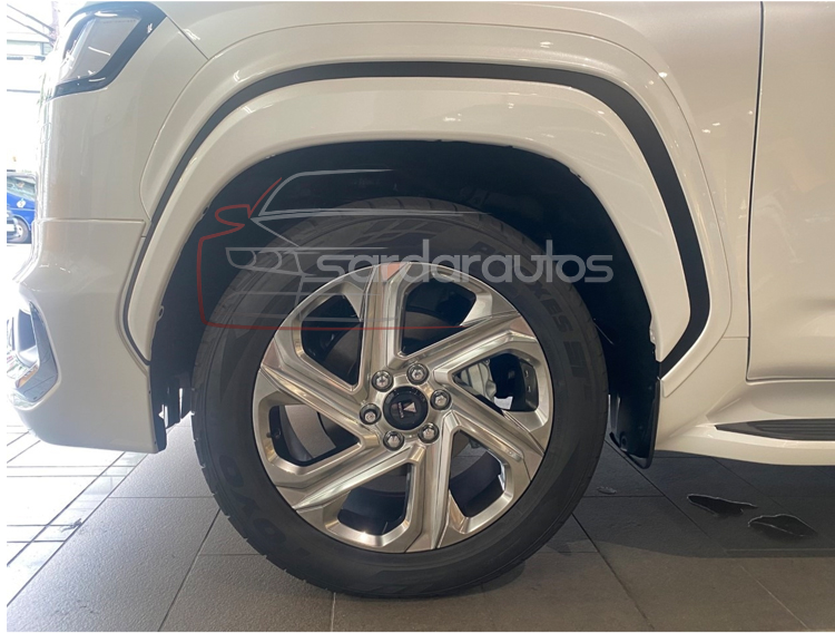 Toyota Land Cruiser LC300 Modellista Bodykit 2022